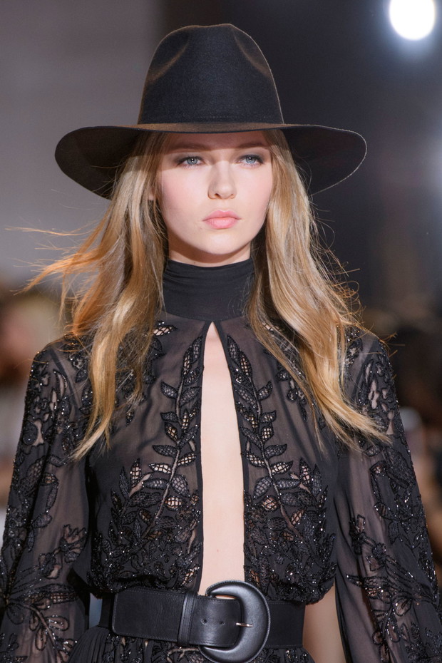 Zuhair Murad haute couture jesień-zima 2016/2017 - detale, fot. Imaxtree