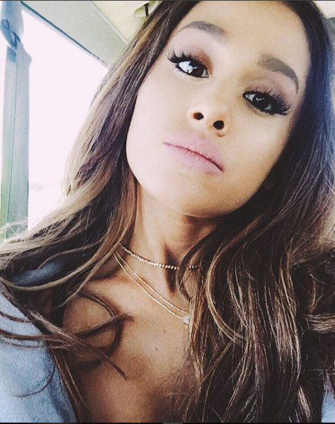 Ariana Grande obcięła włosy!