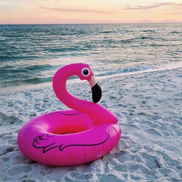 Dmuchane zabawki na plażę lub basen - hit tego lata!