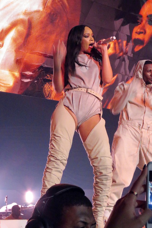 Rihanna na The Anti World Tour - zobacz kostiumy sceniczne