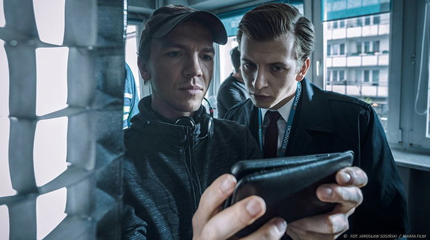 Kadr z filmu Sala samobójców. Hejter.