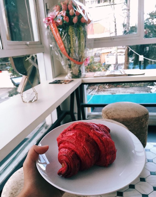 The Red Velvet Croissant - nowe modne śniadanie na Instagramie