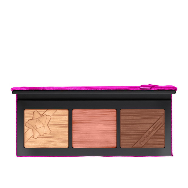 M.A.C., Shiny Pretty Things Face Compact, 249 zł