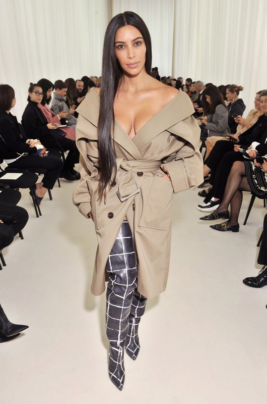 Gwiazdy na Paris Fashion Week wiosna-lato 2017