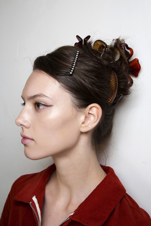 Modna fryzura trendy wiosna-lato 2019
