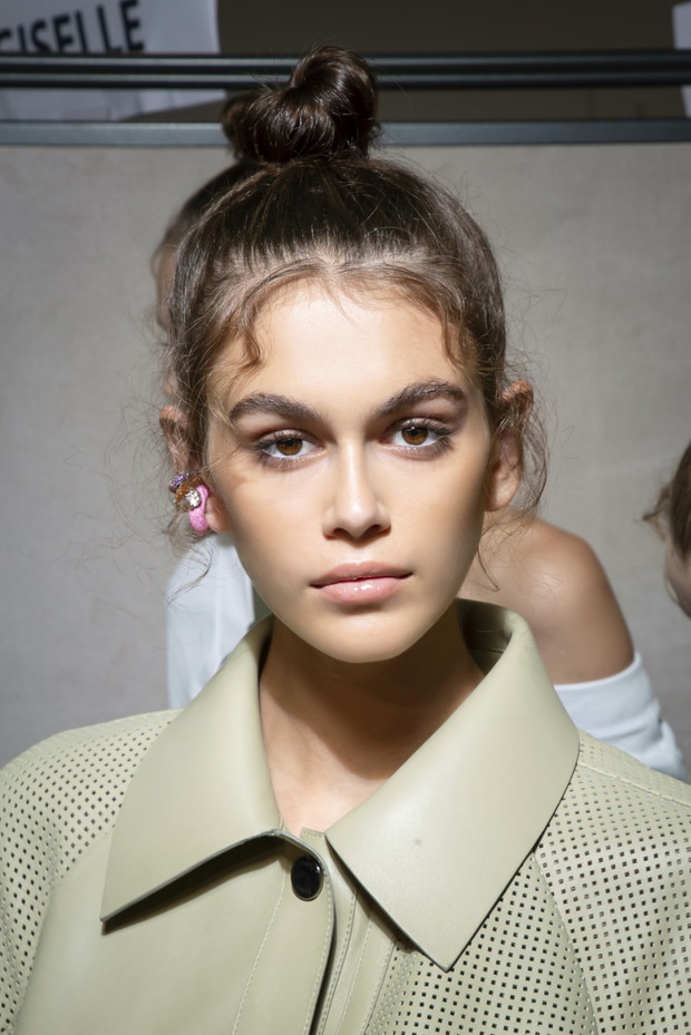Modna fryzura trendy wiosna-lato 2019