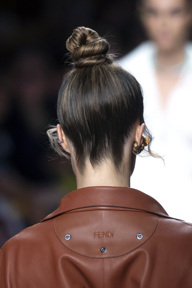 Wysoki kok Fendi