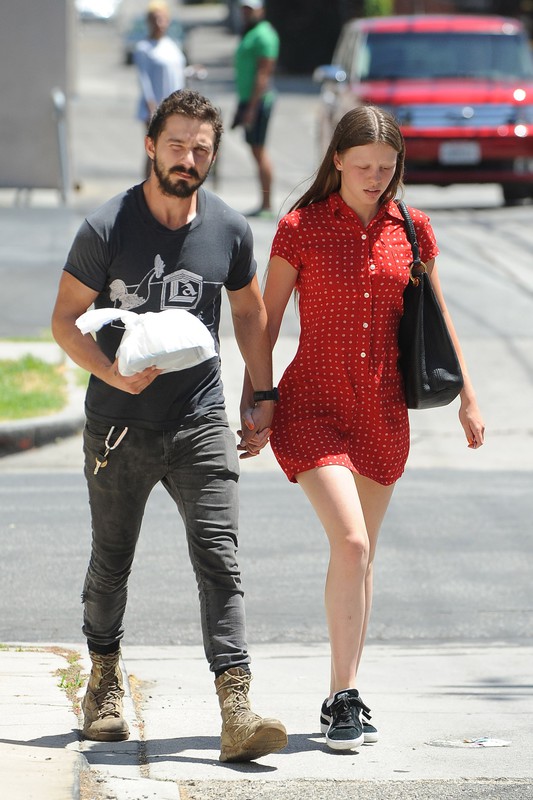 Shia LaBeouf i Mia Goth wzięli ślub!