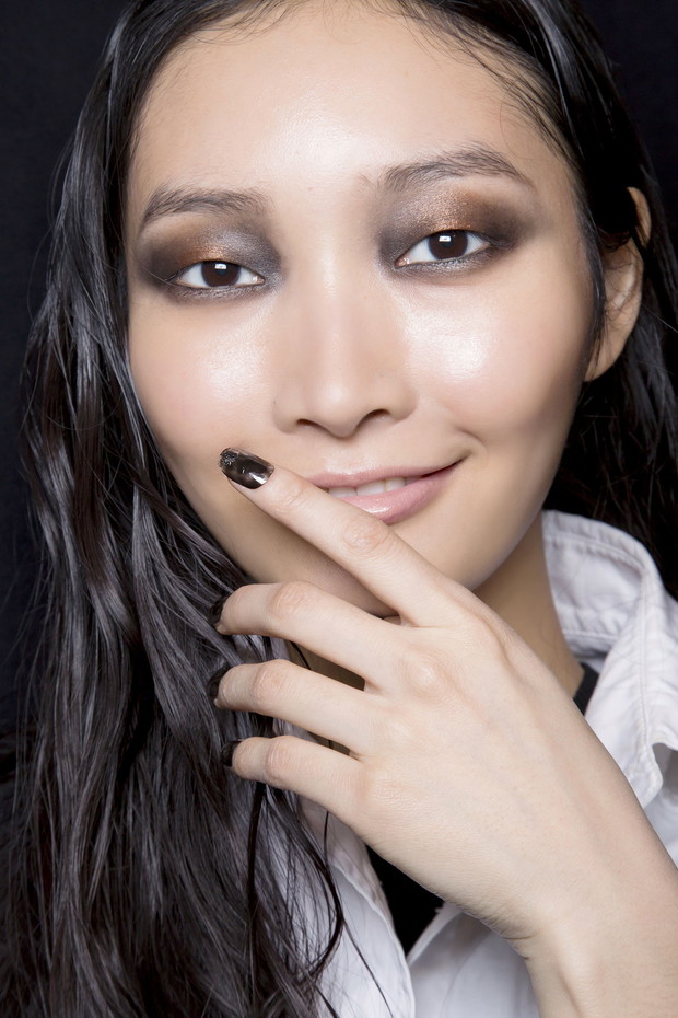 Manicure na sylwestra 2016/2017, Tadashi Shoji
