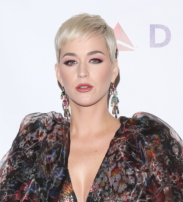 Włosy w kolorze Nordic White, Katy Perry, 2019 rok