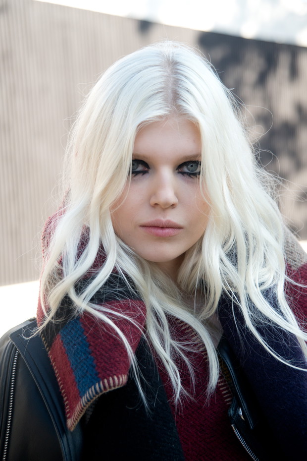 Włosy w kolorze Nordic White, Ola Rudnicka, 2014 rok
