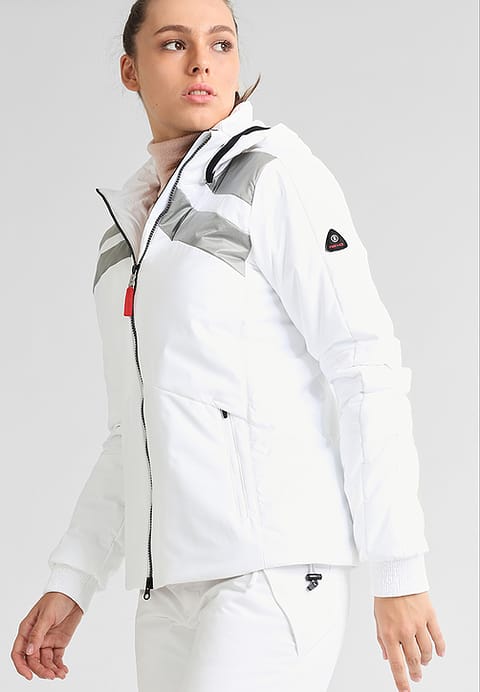 Moda narciarska: kurtki narciarskie