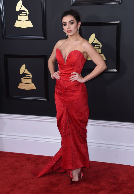 Grammy 2017: Charli XCX