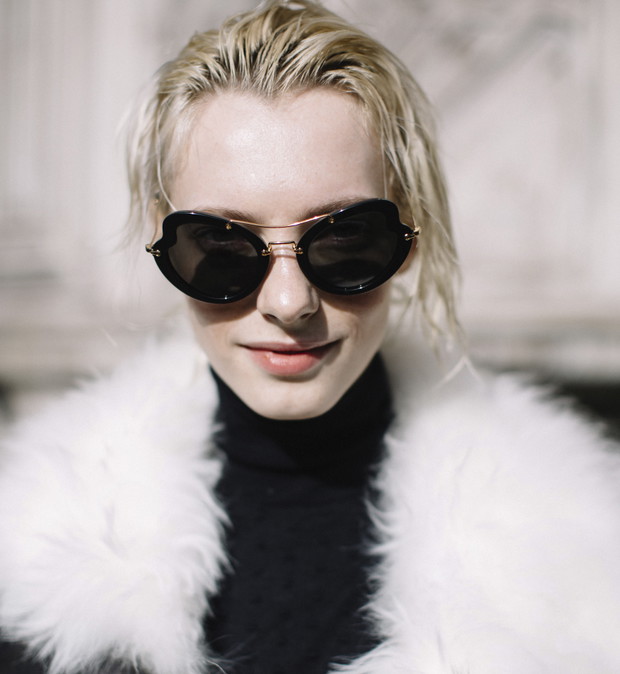 Street fashion: modelki off duty na London Fashion Week AW17