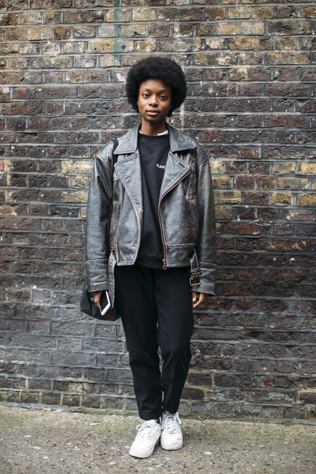 Street fashion: modelki off duty na London Fashion Week AW17