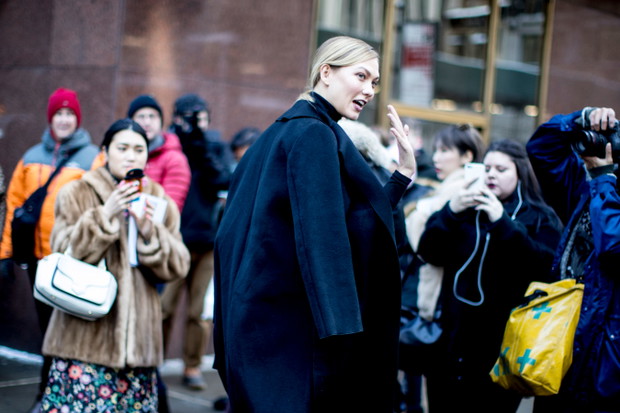 Street fashion: modelki off duty na New York Fashion Week AW17