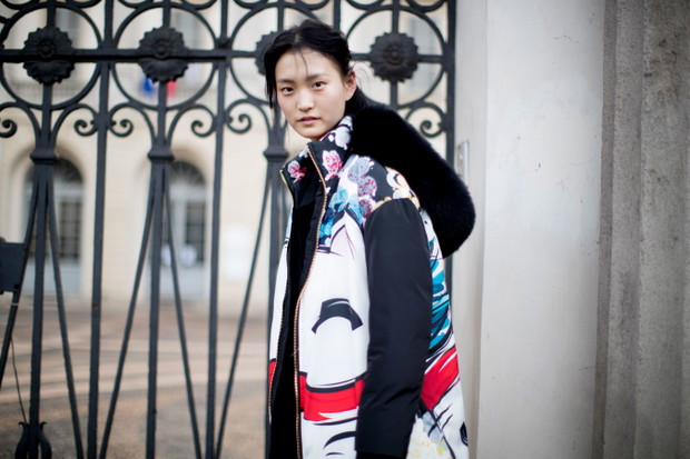 Street fashion: modelki off duty na Milan Fashion Week AW17