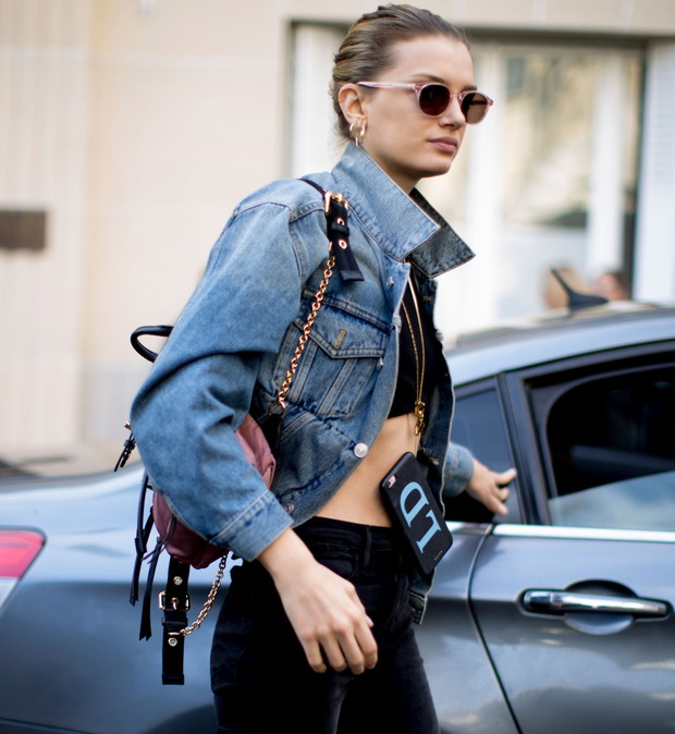 Street fashion: modelki off duty na Paris Fashion Week AW17