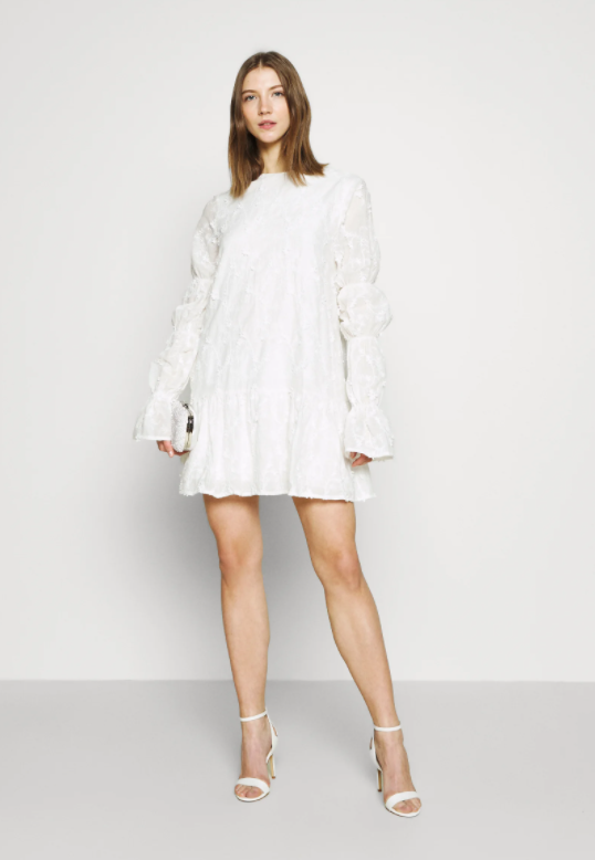 Sukienka na poprawiny NA-KD, Sleeve detail deep back dress, 229 zł