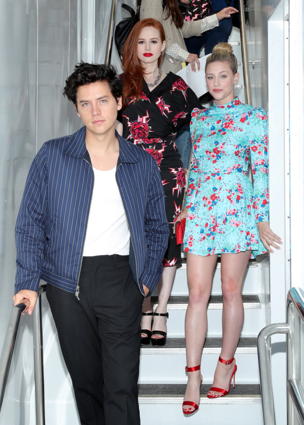 Cole Sprouse, Madelaine Petsch i Lili Reinhart na #IMDboat w ramach Comic-Con 2019 w San Diego