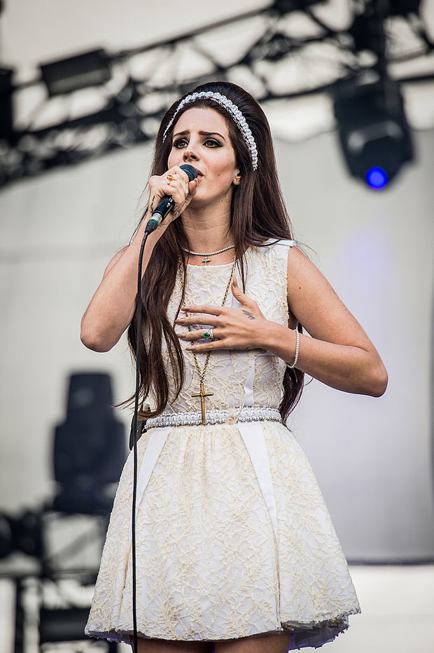 Lana del Rey - Priscilla Presley