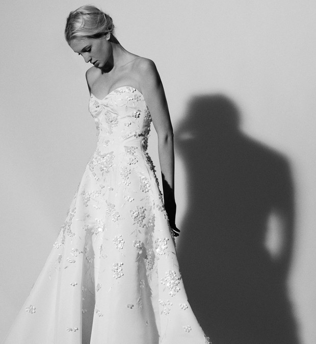 Suknia ozdobiona koralikami Carolina Herrera