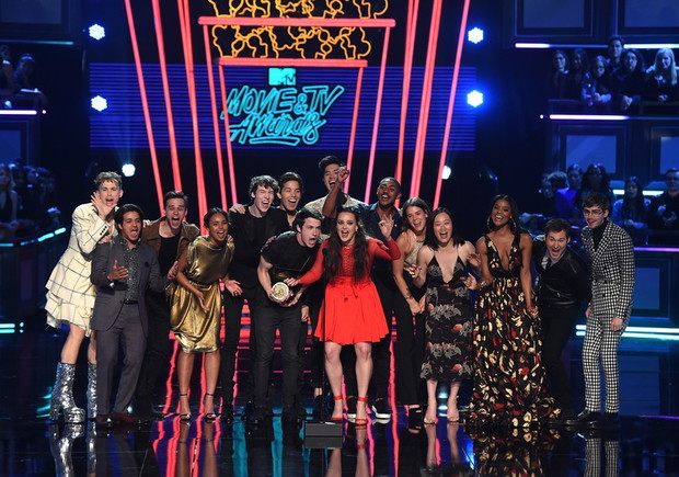 Ekipa serialu 13 powodów na MTV Movie Awards 2017