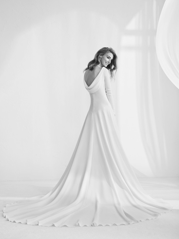 Kolekcja ślubna Pronovias 2018 - model Raigal