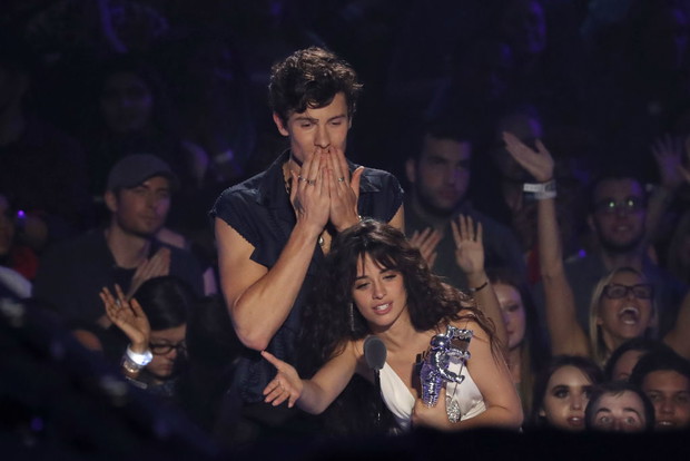 Shawn Mendes i Camila Cabello zaśpiewali Señorita na MTV VMA 2019
