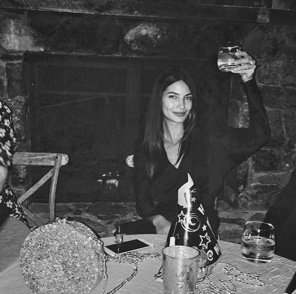 Jak gwiazdy i modelki świętowały Sylwestra: relacja Instagram