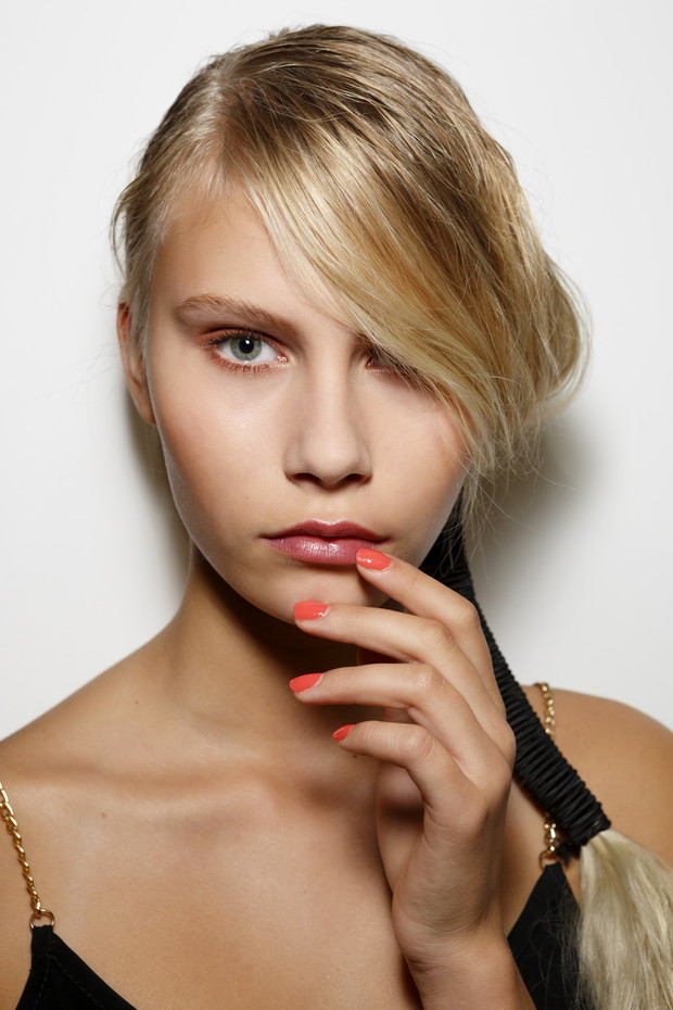Manicure: trendy wiosna-lato 2015