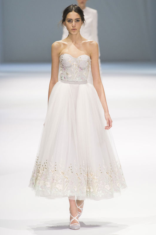 Suknie ślubne z pokazów haute couture wiosna-lato 2015