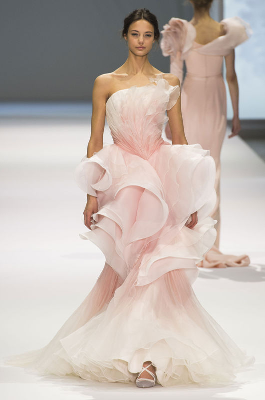Suknie ślubne z pokazów haute couture wiosna-lato 2015