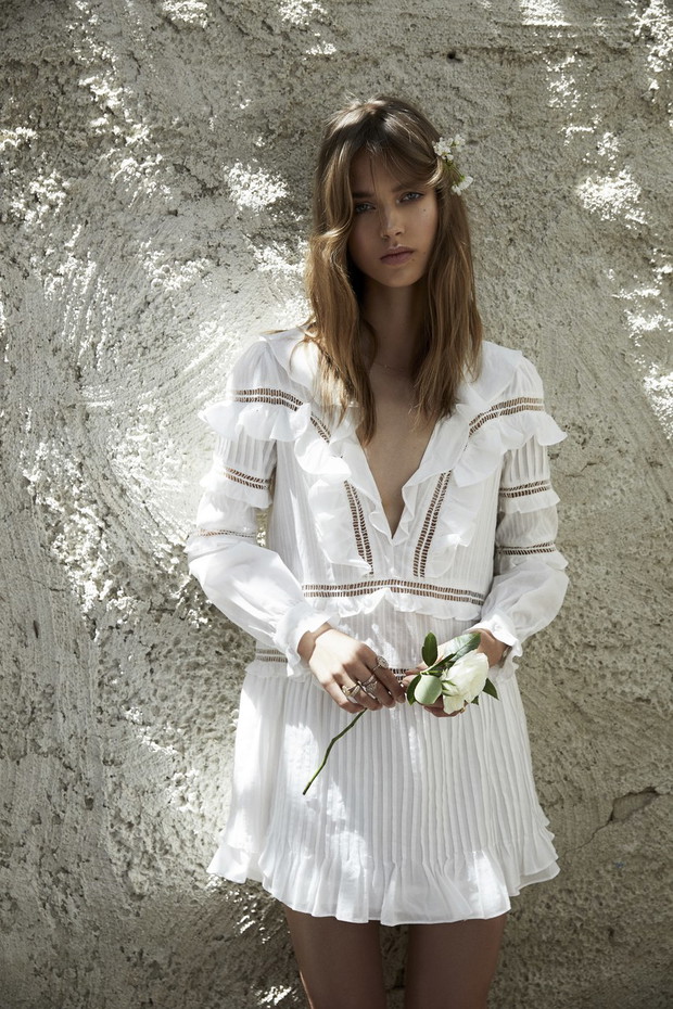 Biała suknia ślubna For Love & Lemons 2017