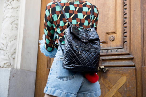 Dodatki gości na Paris Fashion Week haute couture jesień-zima 2017/18