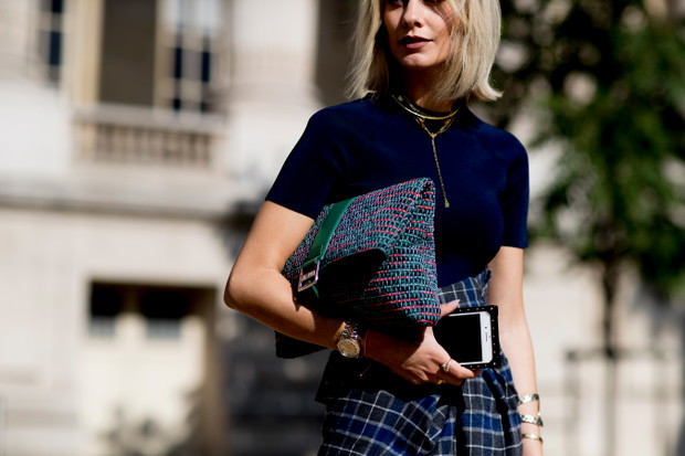 Dodatki gości na Paris Fashion Week haute couture jesień-zima 2017/18