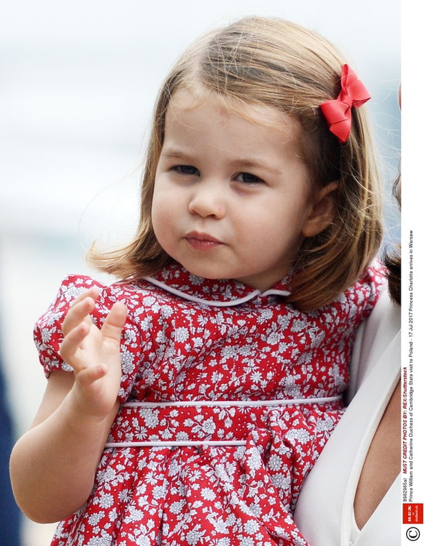 Charlotte i George w Polsce. Księżna Kate i Książę William do Warszawy przylecieli z dziećmi