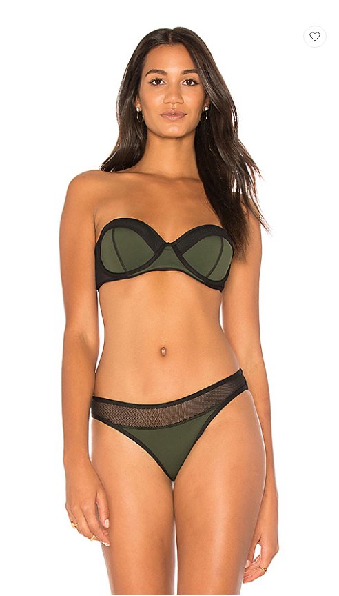 Kendall + Kylie x Revolve, góra 285,59 zł, dół 248,98 zł