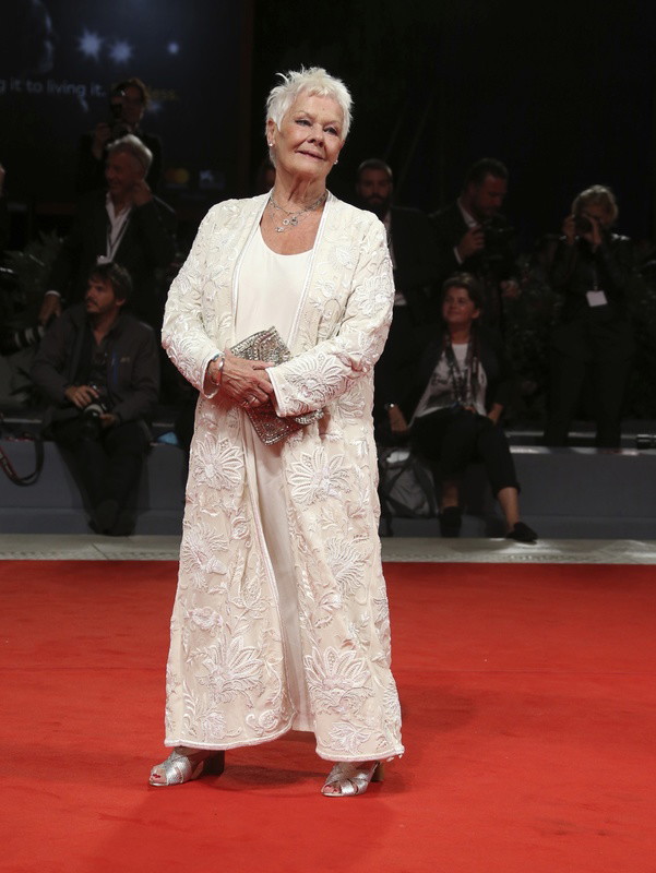 Festiwal Filmowy w Wenecji 2017: Judi Dench na premierze filmu Victoria And Abdul, 03