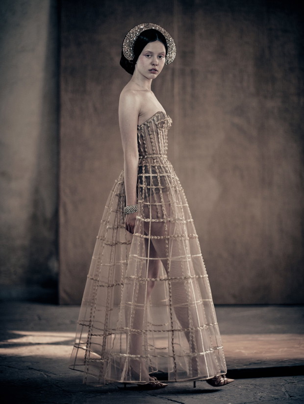 Kalendarz Pirelli 2020, Mia Goth