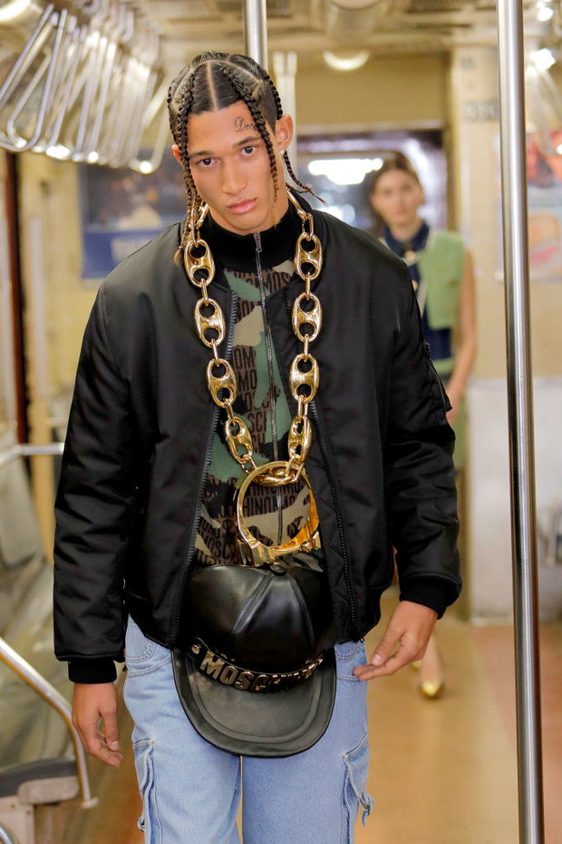 Moschino Pre-Fall 2020
