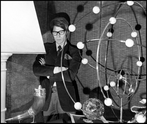 Archiwalne zdjęcia gwiazd na aukcji: Yves Saint Laurent