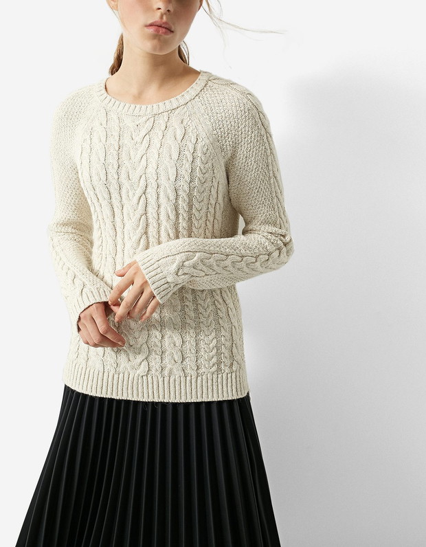 Sweter z warkoczowym splotem Stradivarius