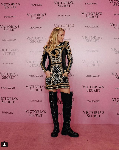 Jessica Mercedes na pokazie Victoria
