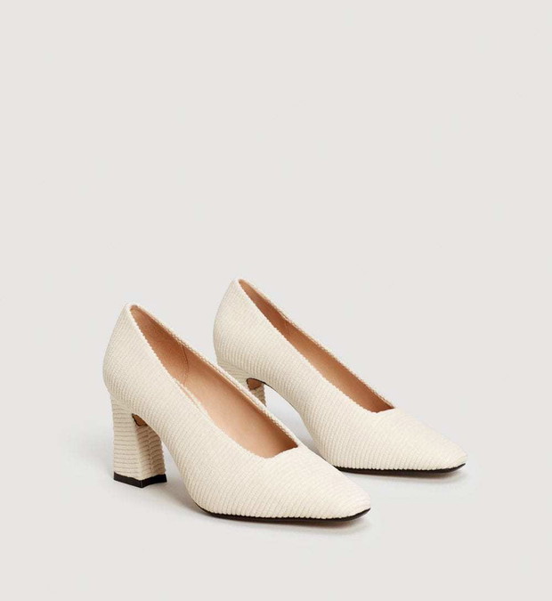 Przecenione buty Mango