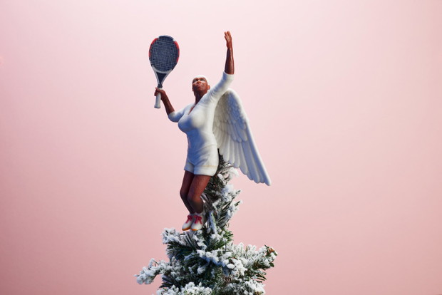 Serena Williams jako aniołek na choinkę