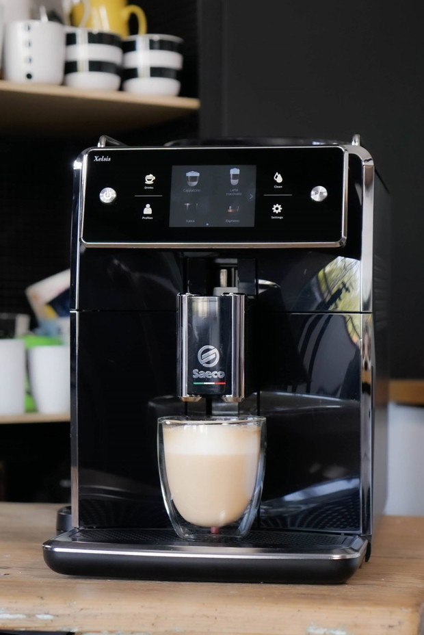 Cappuccino z oliwą, bułką tartą i solą morską - zaskakujące przepisy na kawę, które przyrządzisz w domu