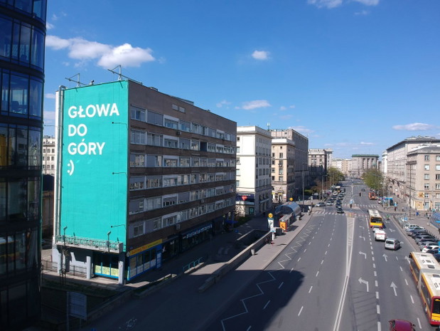 Murale z pozytywnym przekazem od Good Looking Studio