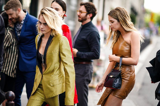 Cara Delevingne i Ashley Benson, 2019 rok.