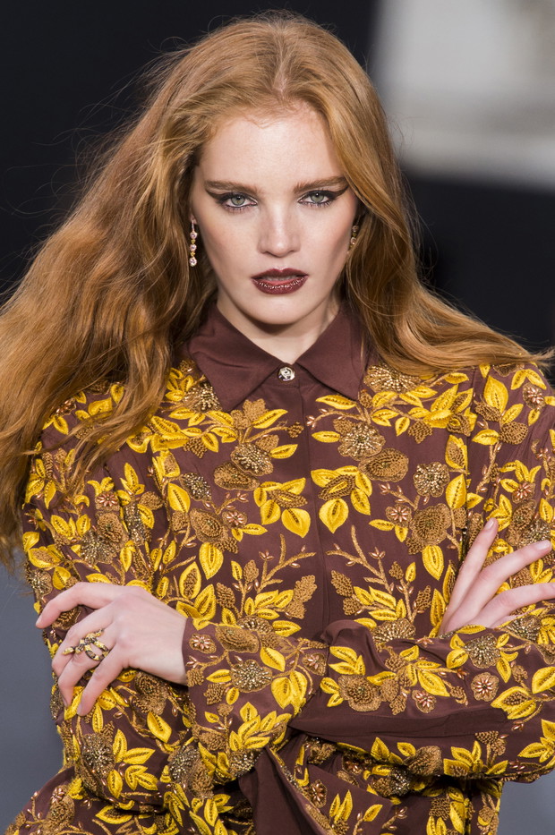 Modny kolor włosów: rudy